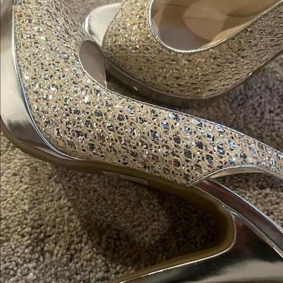 Elegant Silver Peep-Toe Heels - Picture 2 of 4